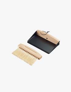Homeware: Westmark Table Sweeping Set