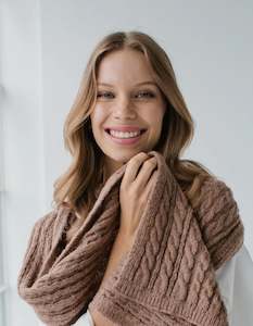 Scarves 1: Sophie Store Cosy Cable Knit Scarf
