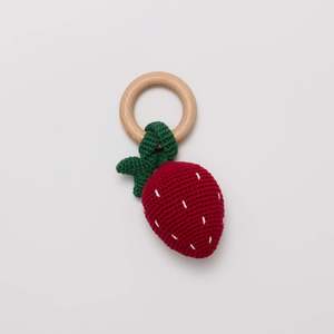 Baby Kids: Over The Dandelions Strawbrattle Crochet Strawberry Rattle