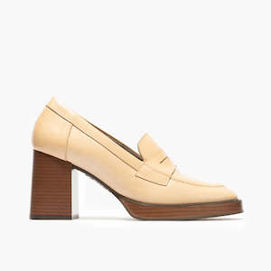 Pitillos Made In Spain: Pitillos 5480 Cream Heeled Loafer