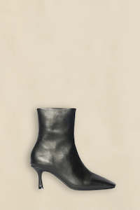 Zoe Kratzmann Aw25: Zoe Kratzmann Voyage Boot Black