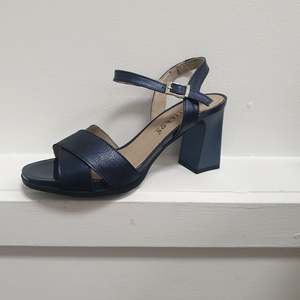 Pitillos Made In Spain: Pitillos 5182 Marino Sandal