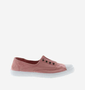 Victoria: Victoria Canvas Plimsole Slip On Nude