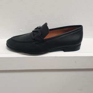 Nu X Neo: Neo AG24513 Black Leather