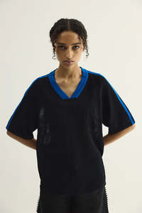 Pharlain Game Top - Black/Electric Blue