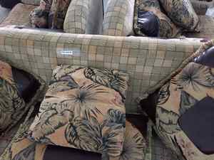 Pre Loved: Marketplace MP00014 Pre-Loved 3PC Couch Set + Cushions