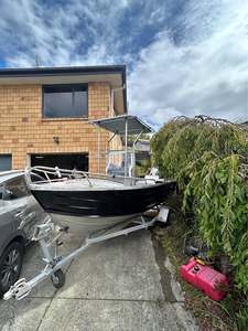 Boats: 16ft fyran Family size centre console Vessel