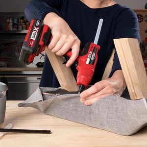 Power Tools Diy: Ozito PXC 18V 11mm Cordless Glue Gun PXGGS-011 - Skin Only