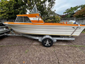 Boats - Savage Commander 5.5 meters Vessel