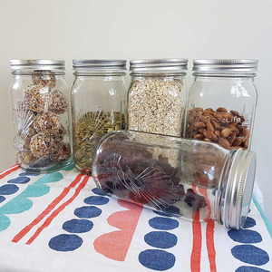 Goodlife - Tapered Glass Preserving Jar Set (of 6) Screw On Metal Lid - 1 litre