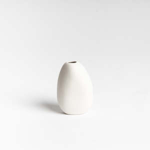 Vases Planting: Harmie Vase - White Small