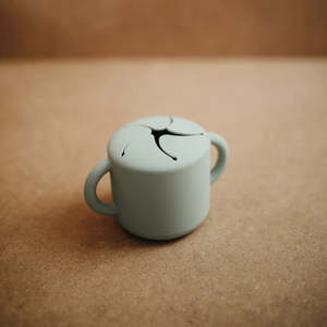 Mushie: Snack Cup - Cambridge Blue