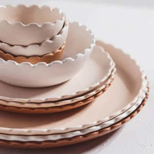 Tasteology: Waves Side Plate - Latte