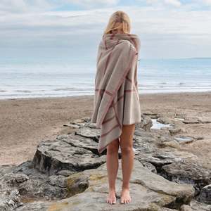Sunday: JOURNEY ORGANIC COTTON POOL TOWEL - DUNE