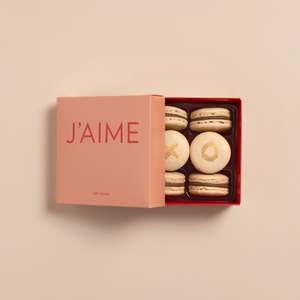 Boxed Macarons: Hugs & Kisses Collection