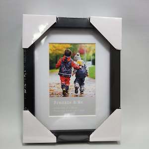 Frankie and Me Border Black 4x6