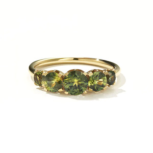 9k Yellow Gold Signature 5 Stone Ring - Green Sapphire