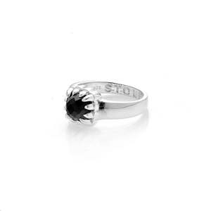 Stolen Girlfriends Club: Baby Claw Ring - Onyx