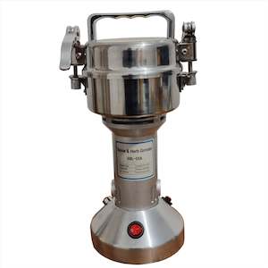 Kitchen: Spice and Herb Grinder