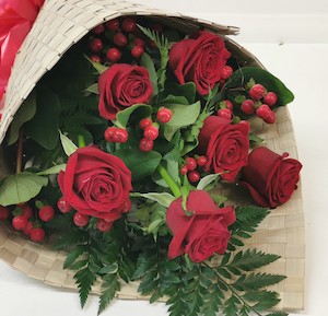 6 Red Roses in Flax Wrap - Jan Maree Flowers