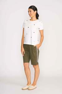 Memo: T SHIRT  EMBROIDERY White Spot