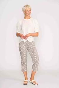 Memo: TRIM DETAIL T-SHIRT Ivory