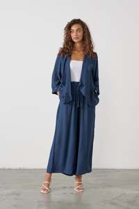 Coats: Jacket Back Feature Midnight