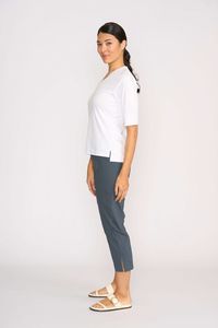 SLIM V NECK TOP White t shirt