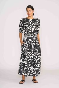 TOP SWING VOLUME SLEEVE Abstract