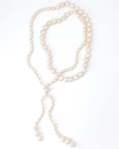 Lune Pearl Necklace