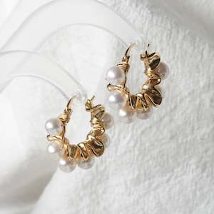 New Arrivals: Pearl Earring #300