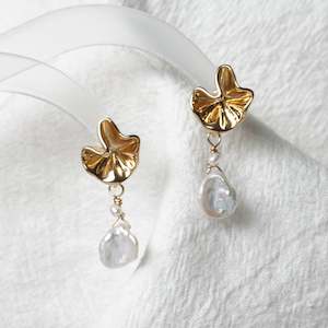 New Arrivals: Pearl Earring #219