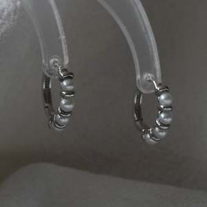 New Arrivals: Pearl Earring #218