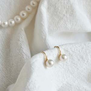 New Arrivals: Pearl Earring #205