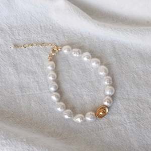 Bracelets: Pearl Bracelet #75