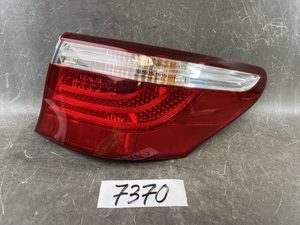 LEXUS LS LS450 LS600h USF40 USF45 USF41 USF46 Taillight 50-89 Right Side x1