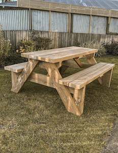 Products: Outdoor Picnic Table