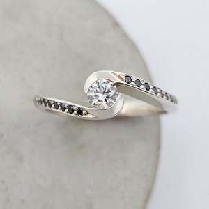 Diamond Rings: Midnight Embrace