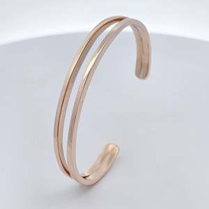 Bracelets Bangles: Sleek Blush