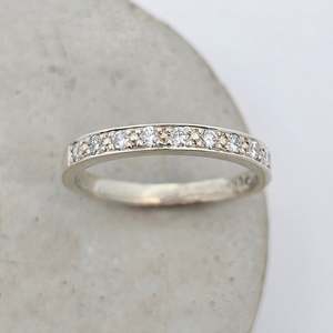 Wedding Rings: Diamond Sparkle