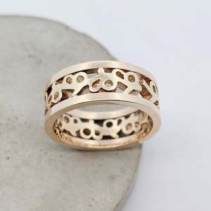 Gold Rings: Forget Me Knot