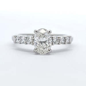 Engagement Rings: Beautifully Bold