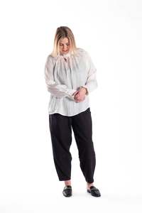 Tops Jellicoe: High Neck Blouse Off White