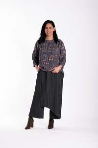 Tops Jellicoe 1: Surround Top Periwinkle Blossom