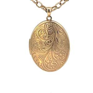 Jewellery 1: Oval Locket