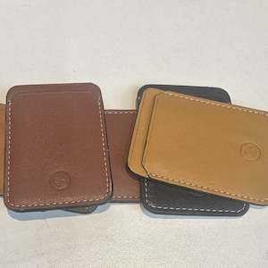 Mens: Leather Phone Pouch