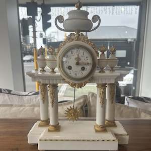 Vintage: Antique Italian White Marble Clock