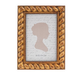 Homeware: Ornate Wave Gold Frame