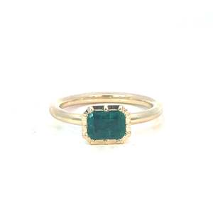 Jewellery Rings: Bespoke Emerald Gold Ring