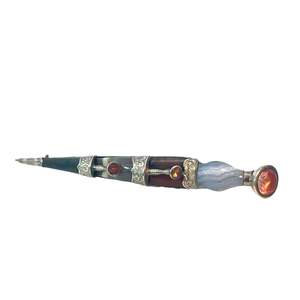 Jewellery Brooches: Large Agate Kilt Pin Brooch in Sterling Silver